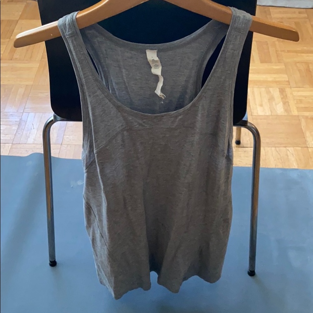 Lululemon Tank Top Size 6 - Excellent condition